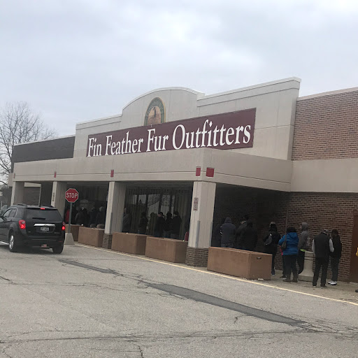 Fin Feather Fur Outfitters - Cleveland, 18030 Bagley Rd, Middleburg Heights, OH 44130, USA, 