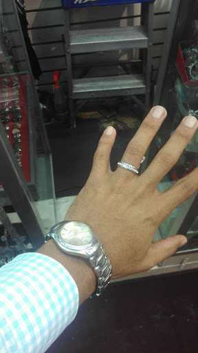 Beauty Supply Store «Fantacia Beauty Supply», reviews and photos, 131 E Fordham Rd, Bronx, NY 10468, USA