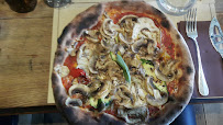 Pizza du Pizzeria Villa Lidia à Vaucresson - n°16