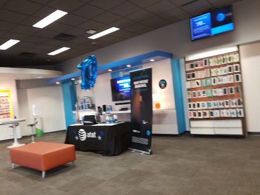 Cell Phone Store «AT&T», reviews and photos, 4106 Hillsboro Pike b, Nashville, TN 37215, USA