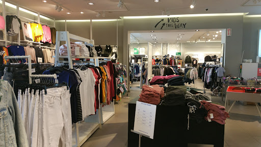 Clothing Store «H&M», reviews and photos, 410 Palladio Pkwy, Folsom, CA 95630, USA