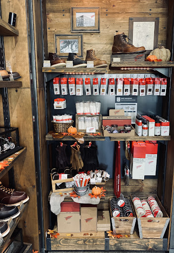 Shoe Store «Red Wing», reviews and photos, 7800 NW 25th St #19, Miami, FL 33126, USA