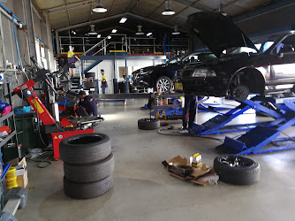 JAX Tyres & Auto Campbelltown