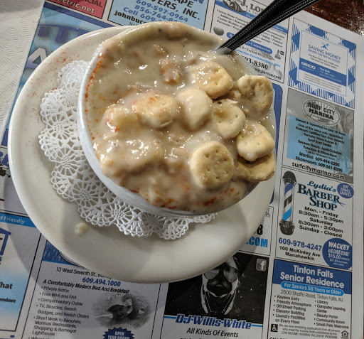 Bar «The Gateway Bar, Restaurant and Liquor Store», reviews and photos, 227 W 8th St, Ship Bottom, NJ 08008, USA