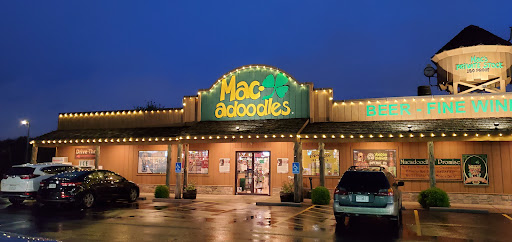 Liquor Store «Macadoodles- South Springfield», reviews and photos, 1455 E Independence St, Springfield, MO 65804, USA