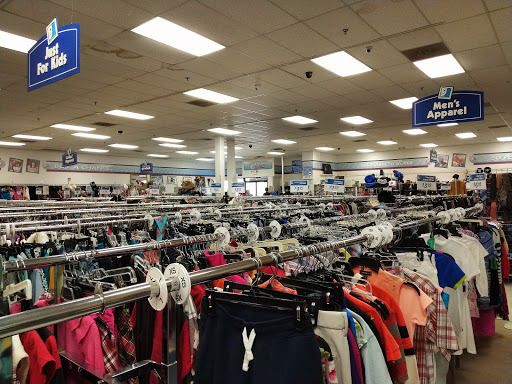Thrift Store «Goodwill Industries Store & Donation Center», reviews and photos, 415 NJ-18, East Brunswick, NJ 08816, USA