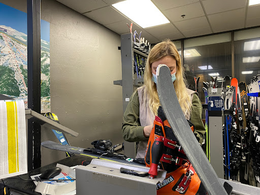 Sporting Goods Store «Vail Sports - Lionshead», reviews and photos, 492 E Lionshead Cir #101, Vail, CO 81657, USA