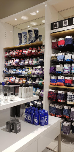 Clothing Store «Express», reviews and photos, 1400 Willowbrook Mall, Wayne, NJ 07470, USA