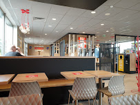 Atmosphère du Restaurant KFC Montevrain à Chanteloup-en-Brie - n°11