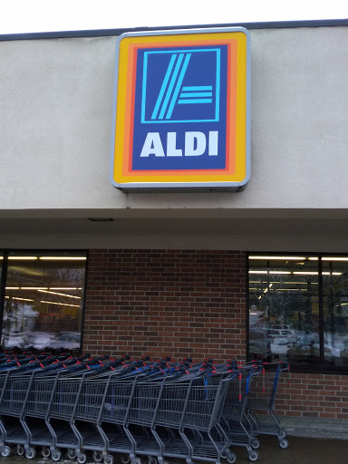 Supermarket «ALDI», reviews and photos, 3720 Gull Rd, Kalamazoo, MI 49048, USA