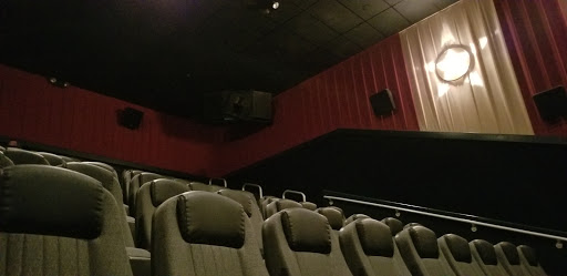 Movie Theater «Regal Cinemas Commonwealth Center 20 & IMAX», reviews and photos, 5001 Commonwealth Centre Pkwy, Midlothian, VA 23112, USA