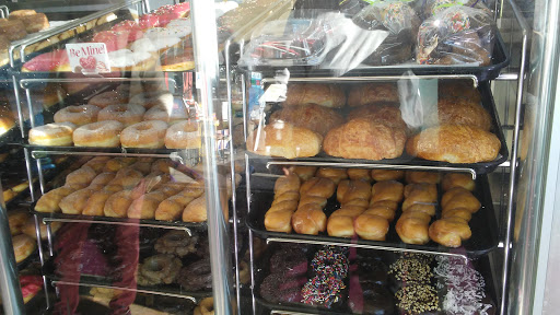 Donut Shop «Yum Yum Donuts», reviews and photos, 12201 Venice Blvd, Los Angeles, CA 90066, USA