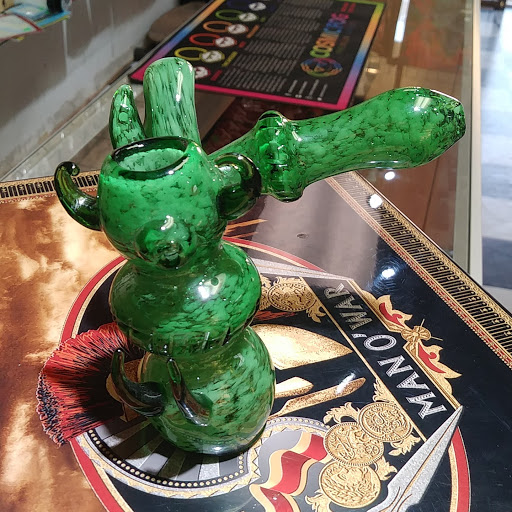 Tobacco Shop «George Dieter Smoke Shop», reviews and photos, 1580 George Dieter Dr #302, El Paso, TX 79936, USA