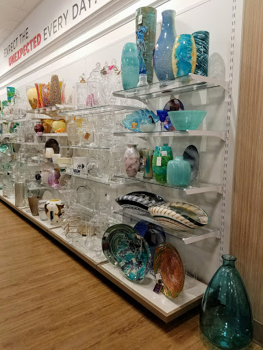 Department Store «T.J. Maxx & HomeGoods», reviews and photos, 221 N West End Blvd, Quakertown, PA 18951, USA