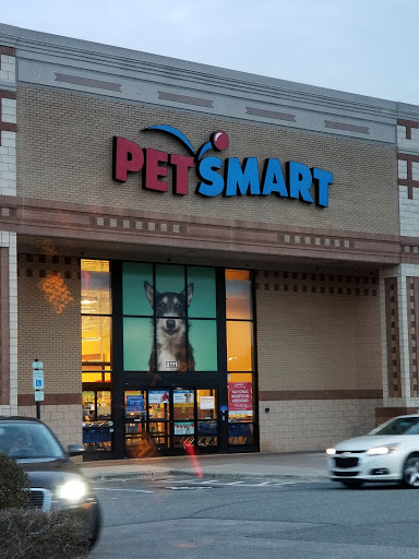 Pet Supply Store «PetSmart», reviews and photos, 8111 Brier Creek Pkwy, Raleigh, NC 27617, USA
