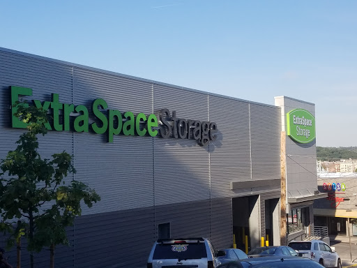 Storage Facility «Extra Space Storage», reviews and photos, 245 W Fordham Rd, Bronx, NY 10468, USA