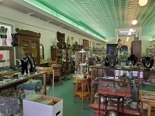 Willow Ann-Tiques & More