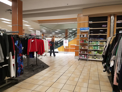 Clothing Store «Burlington Coat Factory», reviews and photos, 285 N Moorpark Rd, Thousand Oaks, CA 91360, USA