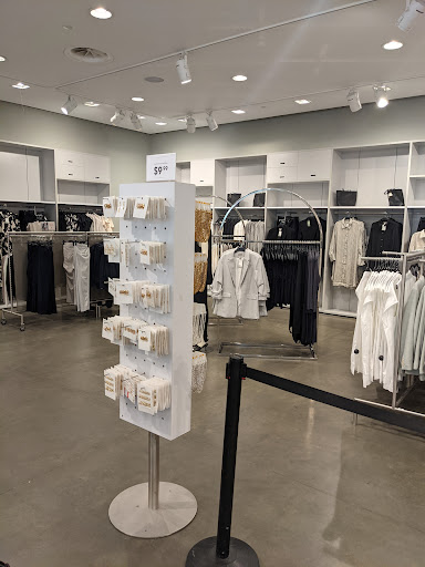 Clothing Store «H&M», reviews and photos, 6187 State St, Salt Lake City, UT 84107, USA