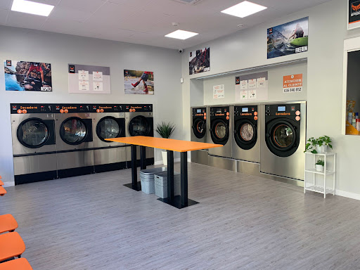 Lavandería TINA en Socuéllamos, Ciudad Real