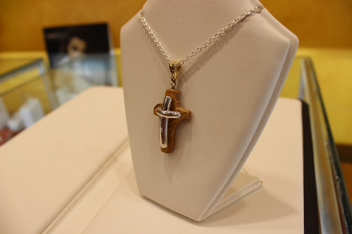 Jeweler «LeJeans Jewelers», reviews and photos, 931 N State Rd 434 Suite 1205, Altamonte Springs, FL 32714, USA