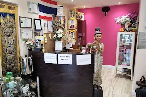 Sawadee Nat's Thai Spa image