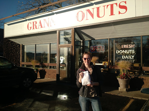 Donut Shop «Granny Donuts», reviews and photos, 1555 S Robert St, St Paul, MN 55118, USA