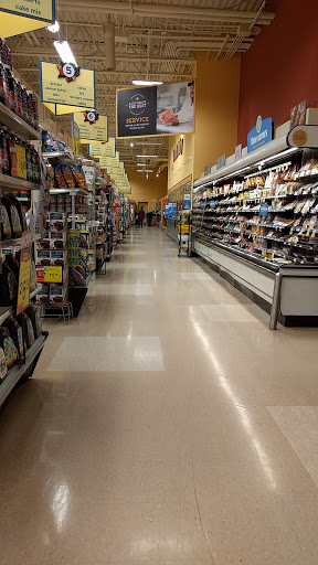 Grocery Store «Hannaford Supermarket», reviews and photos, 32 NY-82, Hudson, NY 12534, USA