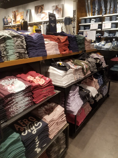 Clothing Store «Aéropostale», reviews and photos, 200 Baychester Ave, Bronx, NY 10475, USA