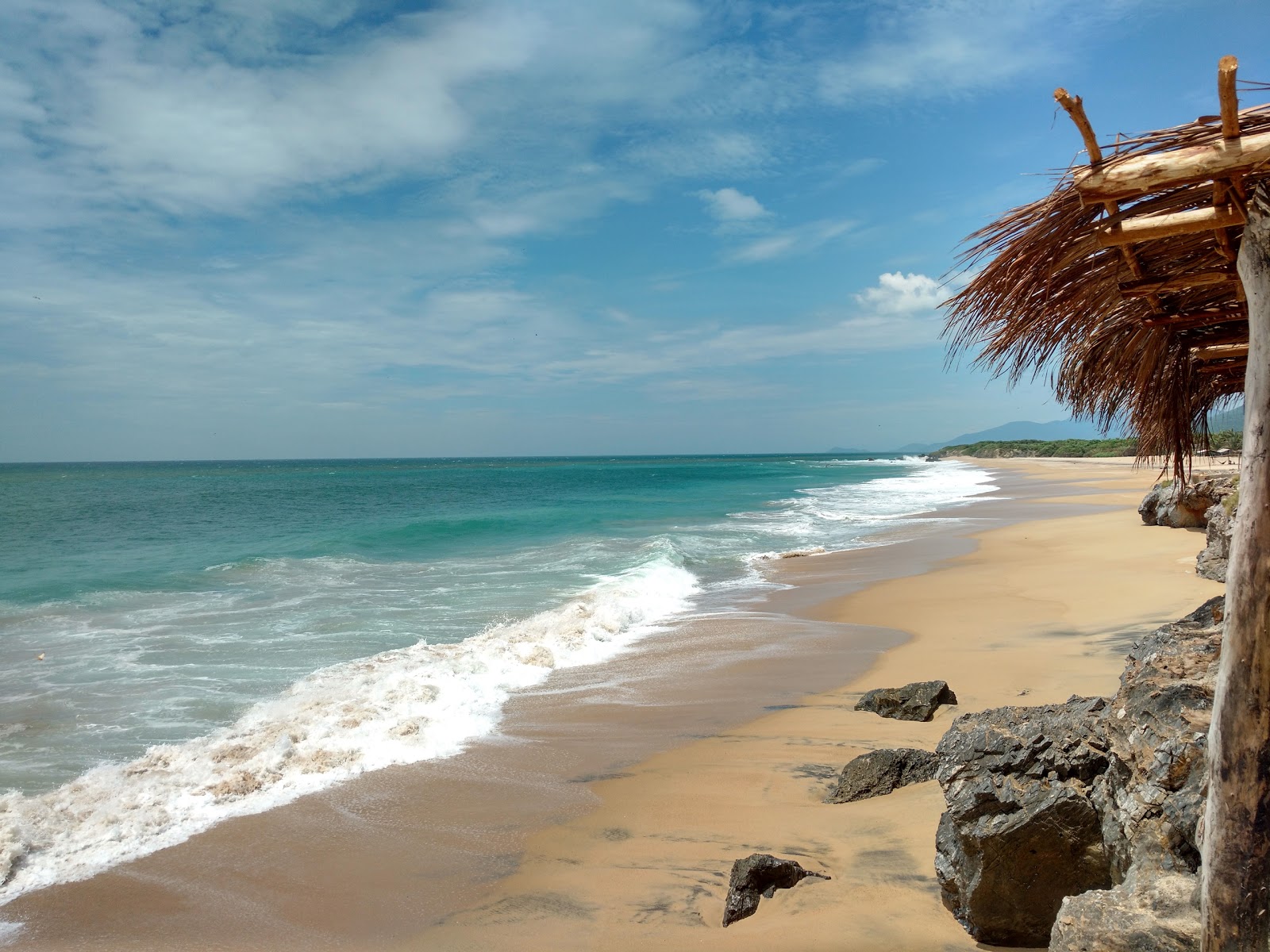 Ixtapilla beach的照片 带有宽敞的海岸