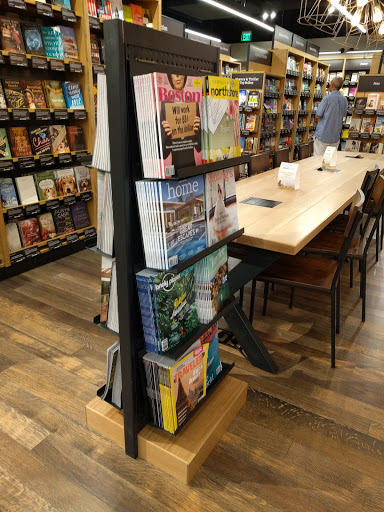 Electronics Store «Amazon Books», reviews and photos, 246 Legacy Pl, Dedham, MA 02026, USA