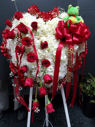 Florist «House Of Arnold Florist», reviews and photos, 4109 Annapolis Rd, Baltimore, MD 21227, USA