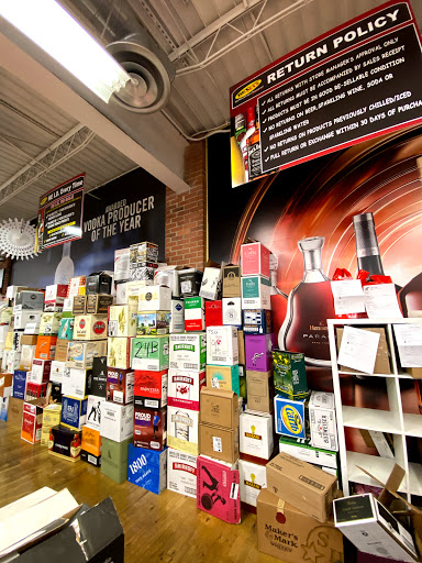 Liquor Store «BevMax», reviews and photos, 835 E Main St, Stamford, CT 06902, USA