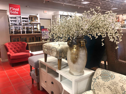 Home Goods Store «Pier 1 Imports», reviews and photos, 4443 Southmont Way, Easton, PA 18045, USA