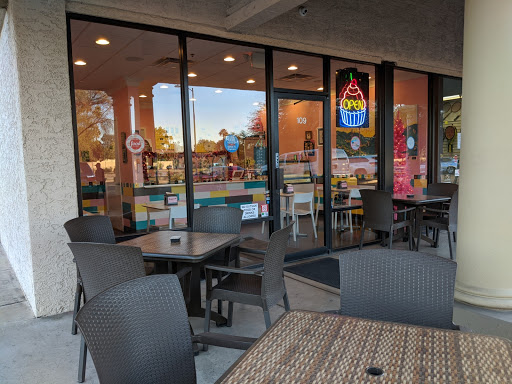 Bakery «Smallcakes Cupcakery & Creamery», reviews and photos, 9699 N Hayden Rd #109, Scottsdale, AZ 85258, USA