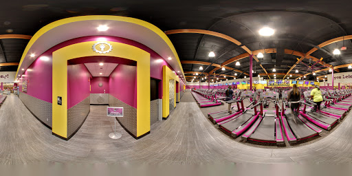 Gym «Planet Fitness», reviews and photos, 3382 W Shaw Ave, Fresno, CA 93711, USA