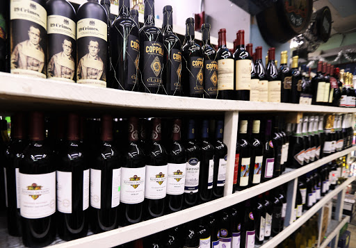 Liquor Store «Peachtree Package Store», reviews and photos, 300 Peachtree St NE # Cs1, Atlanta, GA 30308, USA