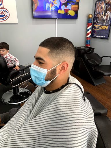 Barber Shop «Club House Barbershop», reviews and photos, 10 N Main St, Frankfort, IN 46041, USA