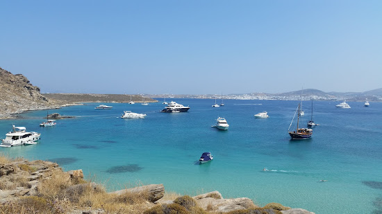 Perikopetra beach