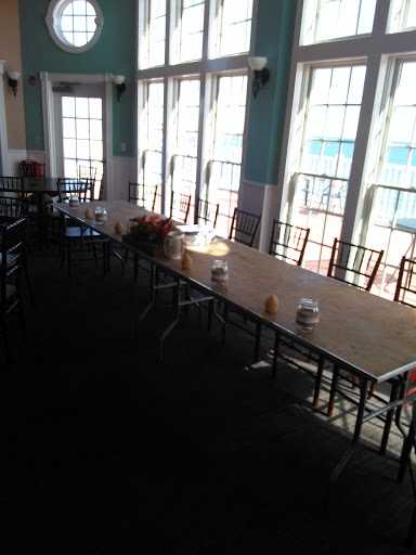 Seafood Restaurant «Casino Wharf FX», reviews and photos, 286 Grand Ave, Falmouth, MA 02540, USA