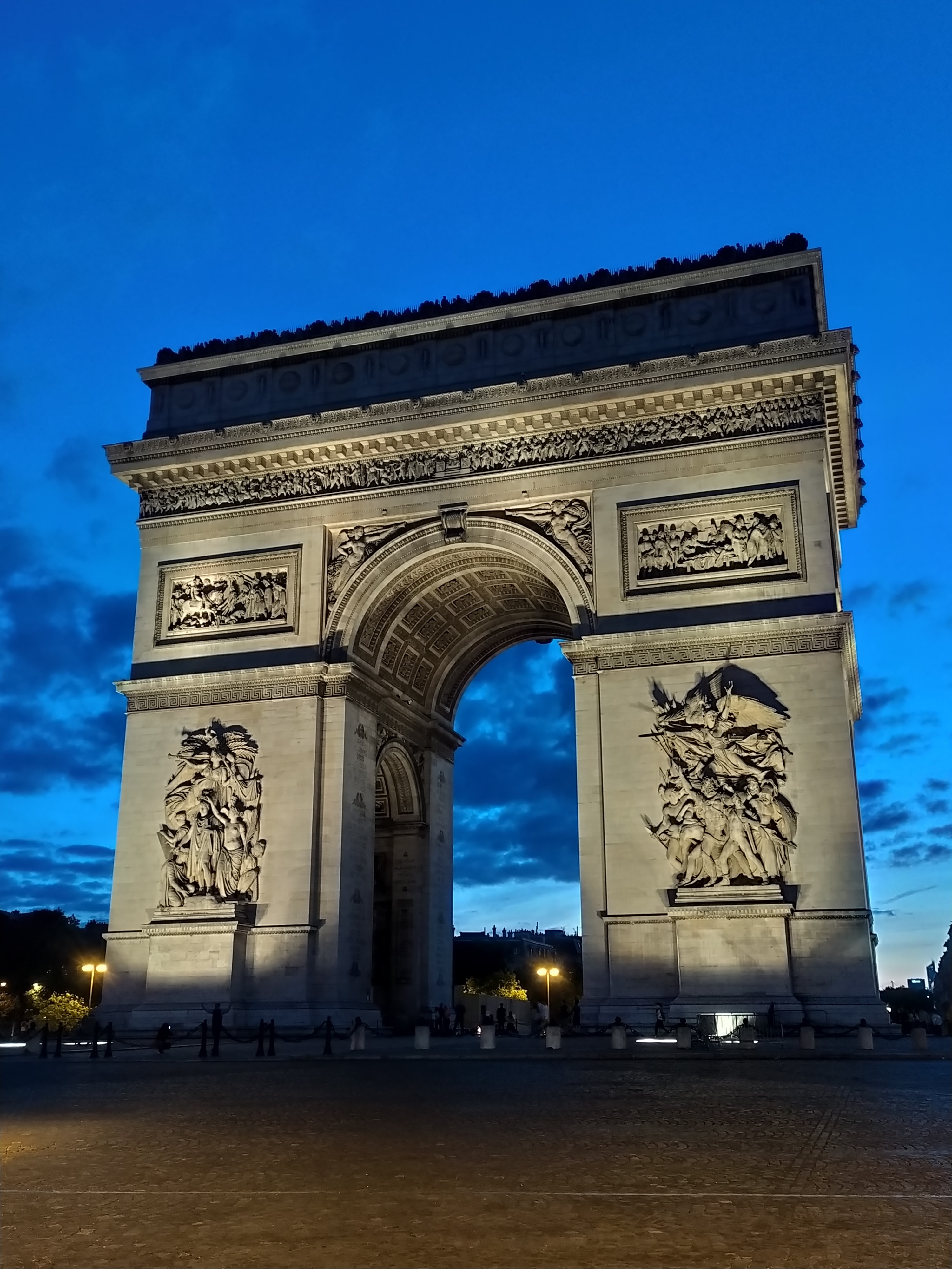 Photo n° 1 de l'avis de L..o fait le 19/05/2022 à 22:11