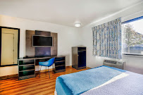 Motel 6 Duluth, MN - Photo 9 - Car repair in Duluth, MN, Duluth