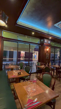 Atmosphère du Restaurant de fruits de mer L'Embarcadère à Bordeaux - n°11