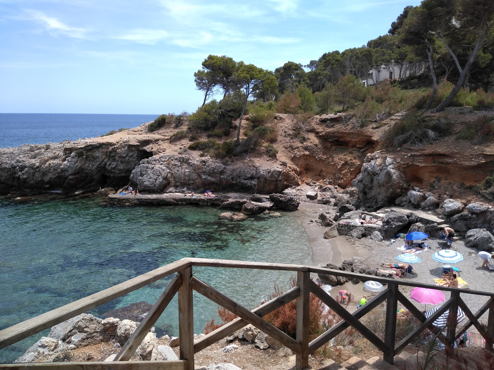 Photo of Cala Rotja and the settlement