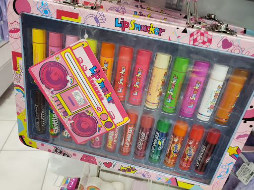 Shopping Mall «Ocean County Mall», reviews and photos, 1201 Hooper Ave, Toms River, NJ 08753, USA