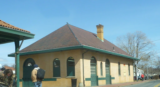 Thrift Store «Friends of Middletown Thrall Library Used Book Store», reviews and photos, Depot St, Middletown, NY 10940, USA