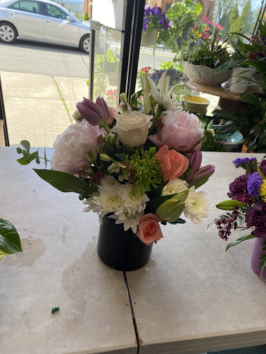 Florist «Sunset Florist», reviews and photos, 470 Bergen Blvd, Ridgefield, NJ 07657, USA