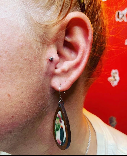 Tattoo Shop «Body Expressions Tattoo Studio», reviews and photos, 406 E Kingsbury St, Seguin, TX 78155, USA