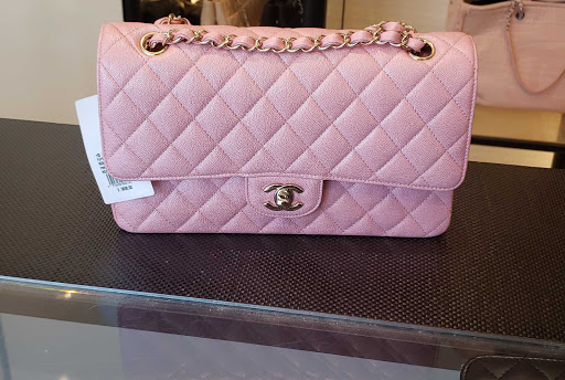 Clothing Store «Chanel Fine Jewelry Boutique», reviews and photos, 400 N Rodeo Dr, Beverly Hills, CA 90210, USA