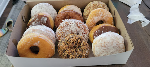 Donut Shop «County Donuts», reviews and photos, 1218 S Roselle Rd, Schaumburg, IL 60193, USA